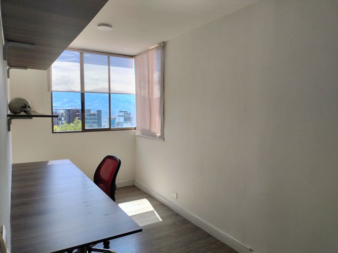 Apartamento de 2 alcobas en arriendo en El Poblado, Medellín, 80 m² · foto 9 de 17