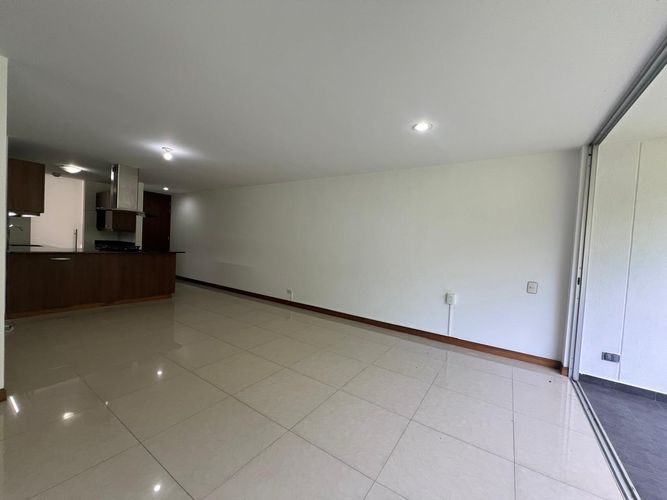 Apartamento de 3 alcobas en arriendo en Cumbres, Envigado, 100 m² · foto 7 de 18