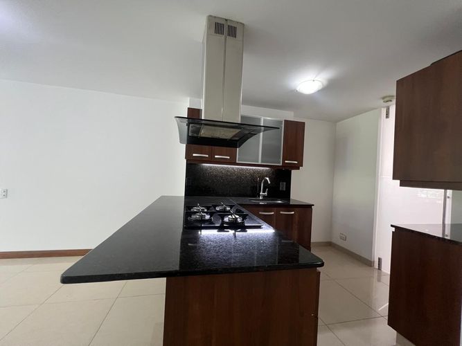 Apartamento de 3 alcobas en arriendo en Cumbres, Envigado, 100 m² · foto 6 de 18