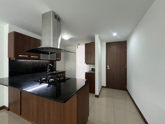 Apartamento de 3 alcobas en arriendo en Cumbres, Envigado, 100 m² · foto 4 de 18