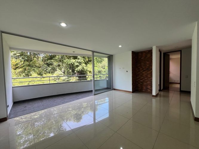 Apartamento de 3 alcobas en arriendo en Cumbres, Envigado, 100 m² · foto 2 de 18