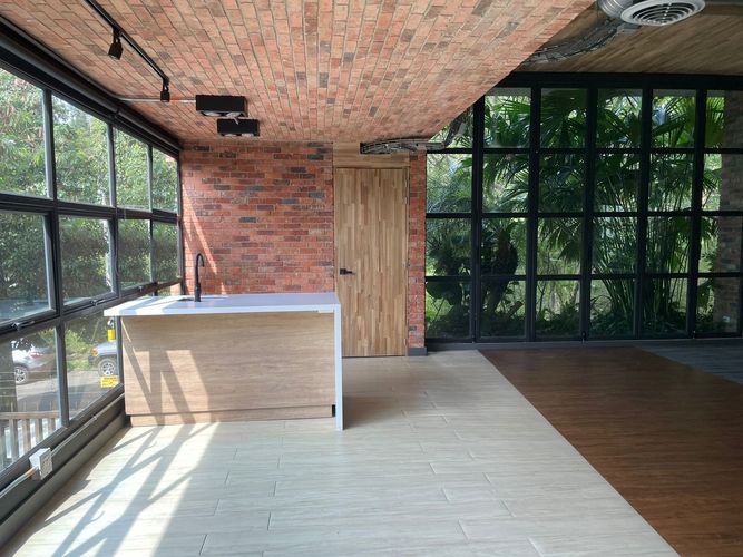 Oficina en arriendo en El Poblado, Medellín, 300 m² · foto 8 de 11