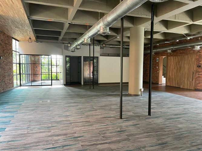 Oficina en arriendo en El Poblado, Medellín, 300 m² · foto 4 de 11