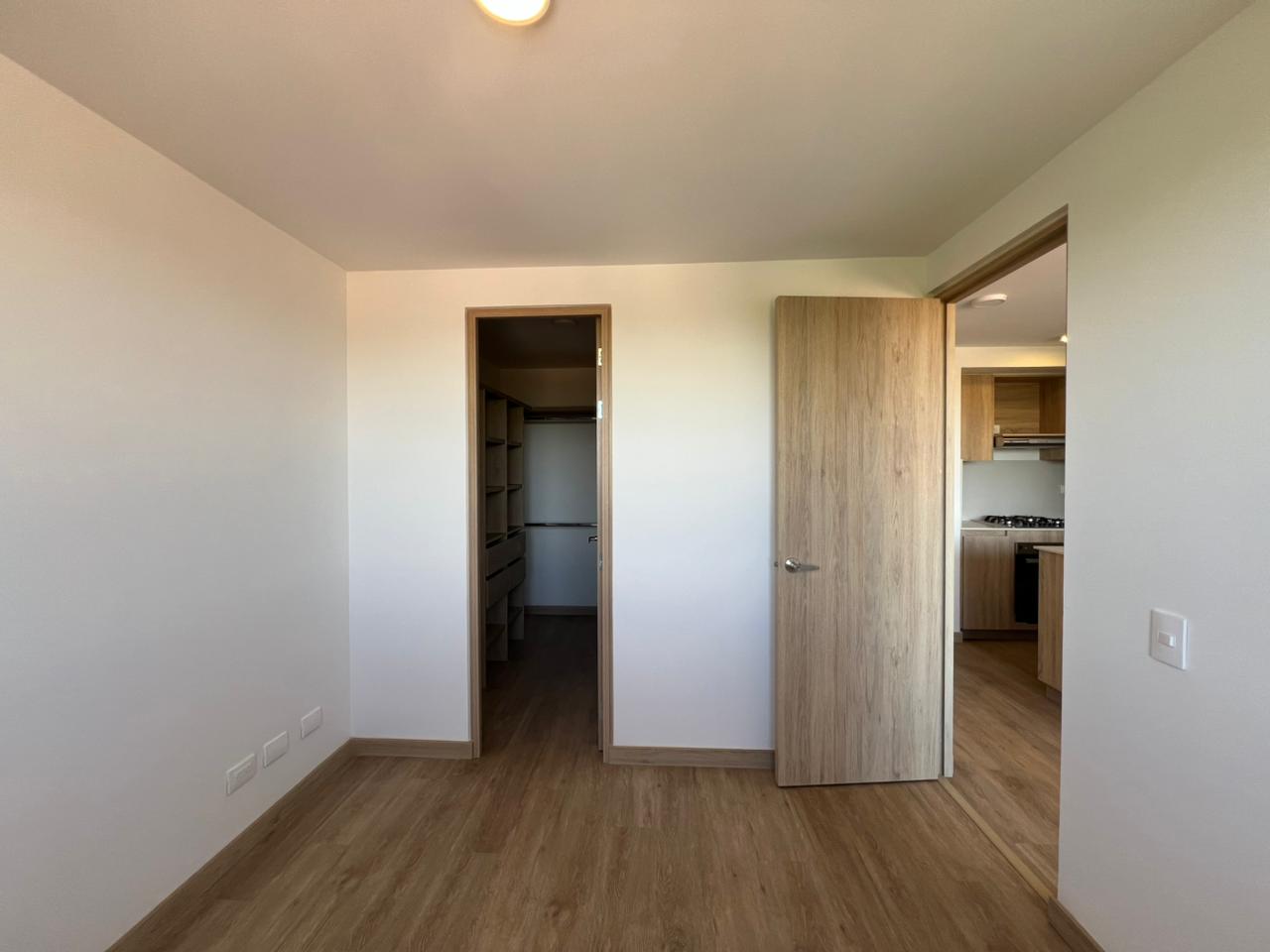 Apartamento en arriendo en Llano Grande, Rionegro · foto 7 de 11