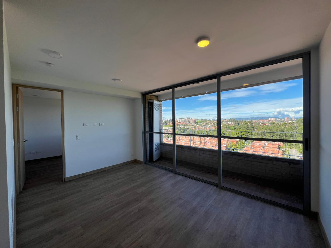 Apartamento en arriendo en Llano Grande, Rionegro · foto 2 de 11