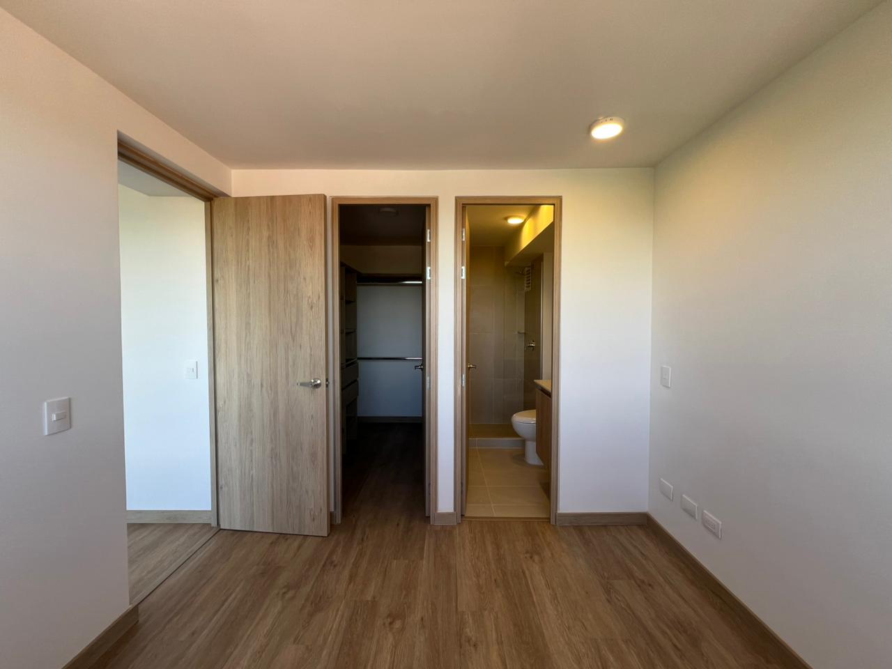 Apartamento en arriendo en Llano Grande, Rionegro · foto 9 de 11