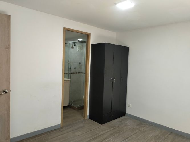 Apartamento de 3 alcobas en arriendo en El Poblado, Medellín, 98 m² · foto 13 de 18