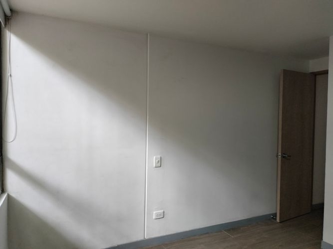 Apartamento de 3 alcobas en arriendo en El Poblado, Medellín, 98 m² · foto 15 de 18