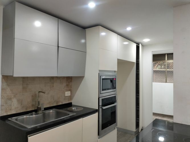 Apartamento de 3 alcobas en arriendo en El Poblado, Medellín, 98 m² · foto 6 de 18