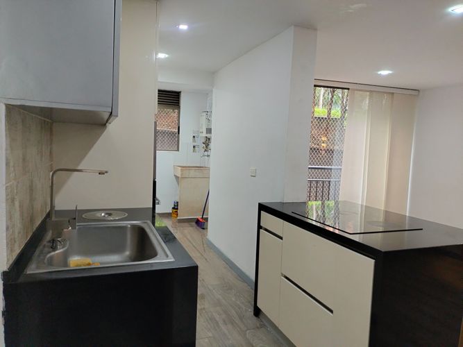 Apartamento de 3 alcobas en arriendo en El Poblado, Medellín, 98 m² · foto 5 de 18