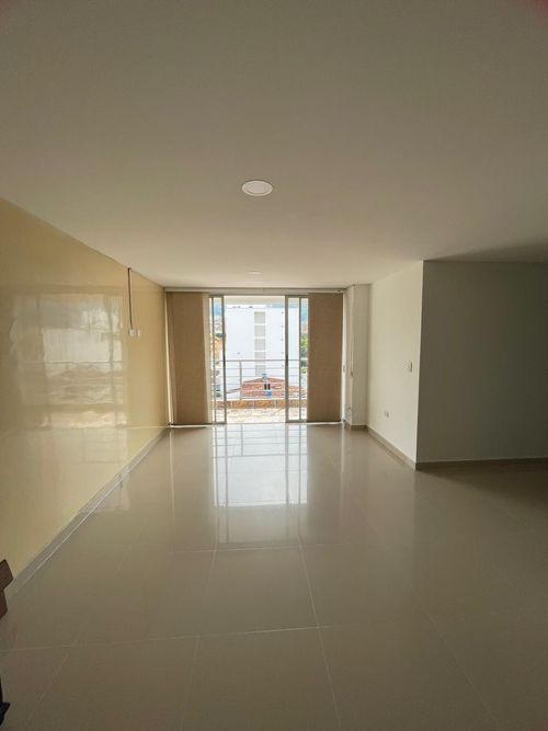Apartamento de 3 alcobas en venta en Provenza, Bucaramanga, 78 m² · foto 5 de 24