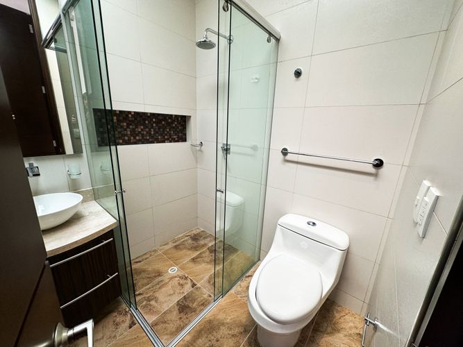 Apartamento de 3 alcobas en venta en Chicó Reservado, Bogotá, 160 m² · foto 14 de 18