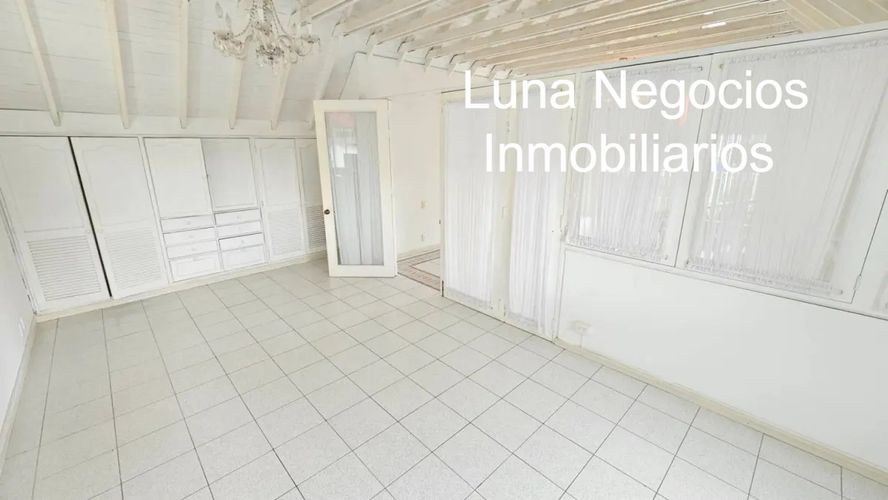 Casa de 3 alcobas en venta en Ruitoque, Floridablanca, 180 m² · foto 2 de 11