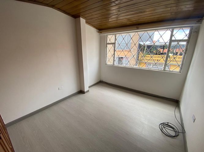 Apartamento de 2 alcobas en venta en La Granja, Bogotá, 60 m² · foto 10 de 11