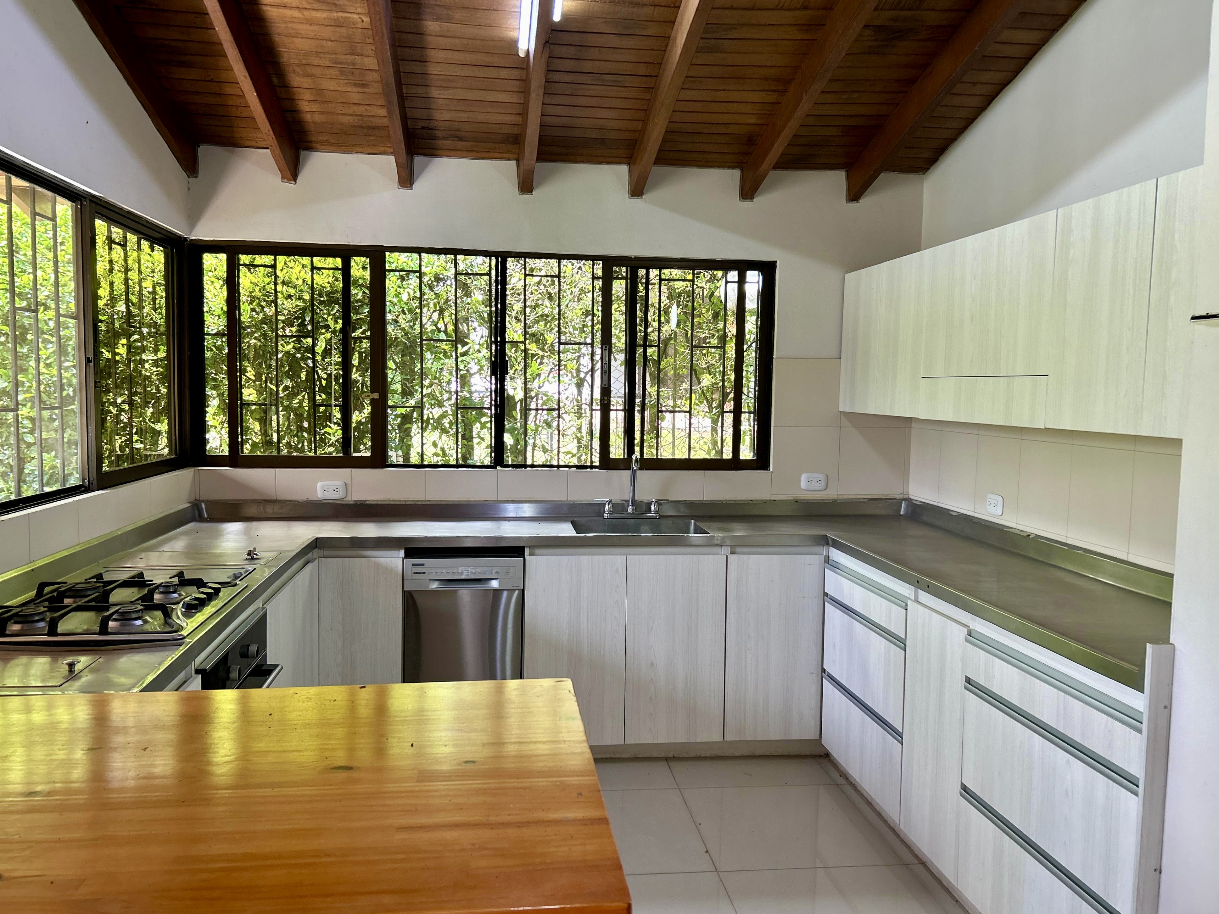 Casa en venta en Cerritos, Pereira · foto 3 de 23