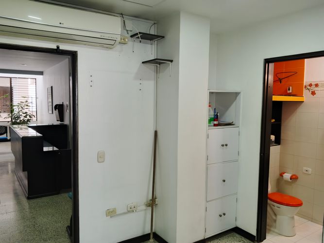 Consultorio en venta en El Cedro, Cali, 42 m² · foto 15 de 20