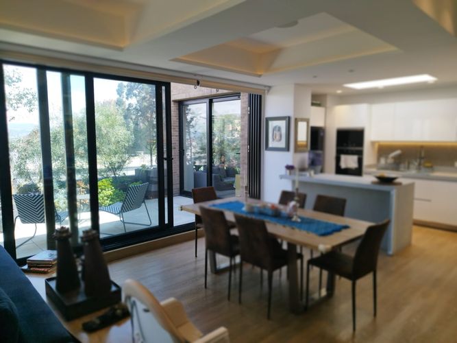 Apartamento de 2 alcobas en venta en Los Rosales, Bogotá, 185 m² · foto 9 de 24