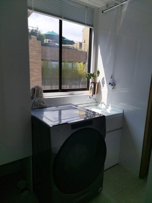 Apartamento de 2 alcobas en venta en Los Rosales, Bogotá, 185 m² · foto 18 de 24