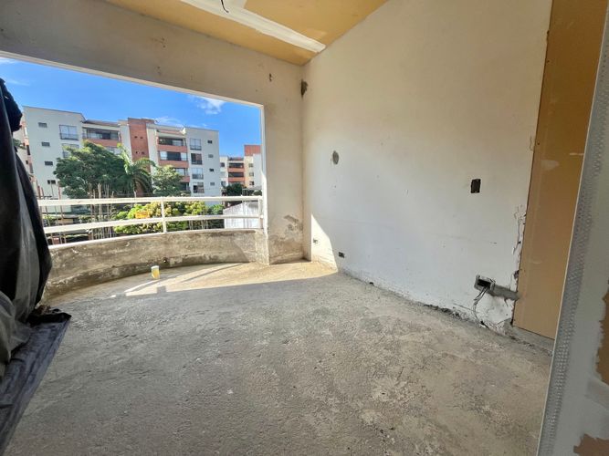 Edificio en venta en Ciudad Jardin, Cali, 1000 m² · foto 12 de 15