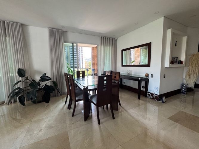 Apartamento de 4 alcobas en venta en Aguacatal, Cali, 320 m² · foto 5 de 20
