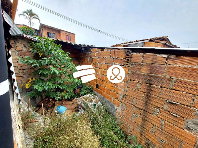 Casa de 5 alcobas en venta en El Progreso, Itagüí, 261 m² · foto 8 de 15