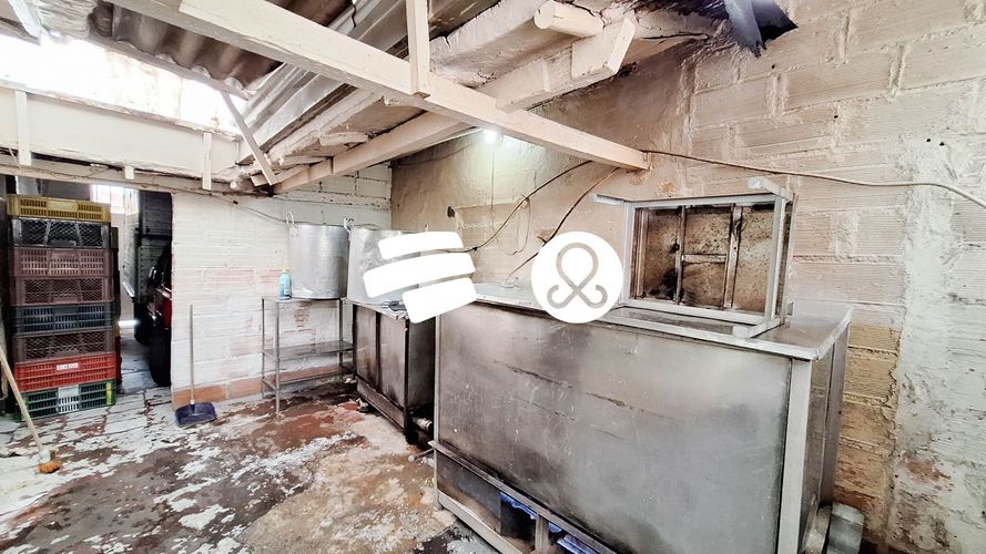 Casa de 5 alcobas en venta en El Progreso, Itagüí, 261 m² · foto 11 de 15