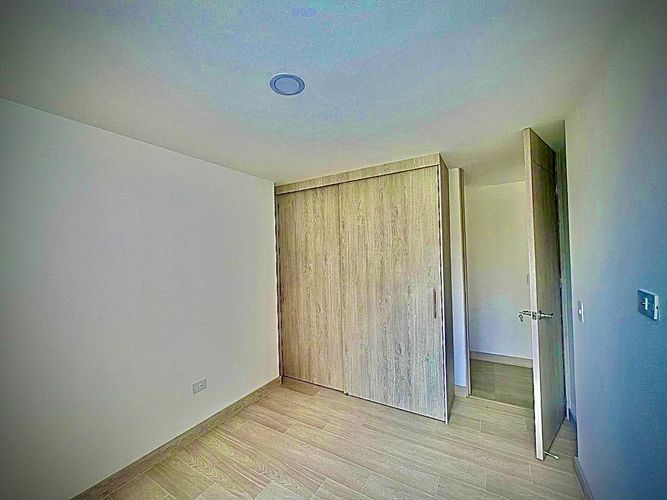 Apartamento de 2 alcobas en venta en La Doctora, Sabaneta, 78 m² · foto 3 de 12