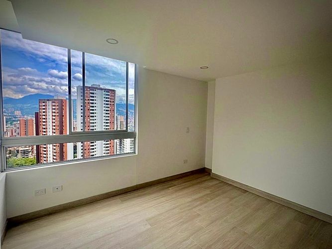 Apartamento de 2 alcobas en venta en La Doctora, Sabaneta, 78 m² · foto 5 de 12