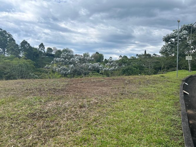 Lote en venta en Condina, Pereira, 2497 m² · foto 2 de 5