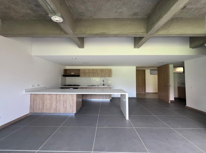 Apartamento en venta en Loma Del Escobero, Envigado · foto 4 de 17