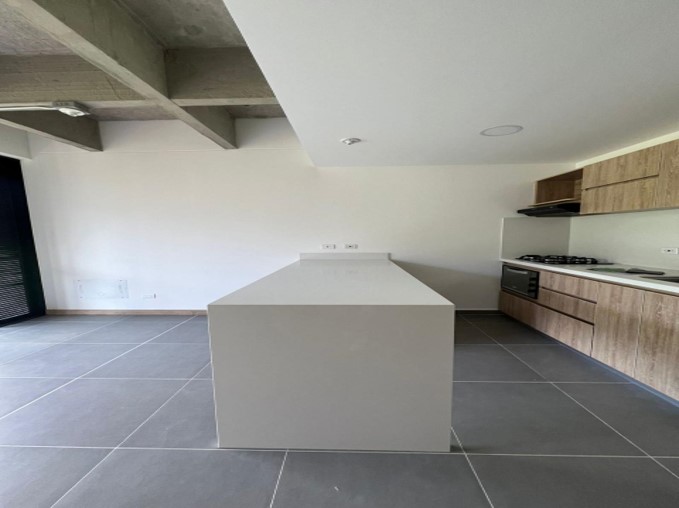 Apartamento en venta en Loma Del Escobero, Envigado · foto 5 de 17