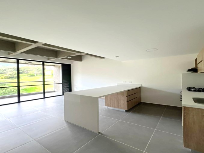 Apartamento en venta en Loma Del Escobero, Envigado · foto 16 de 17