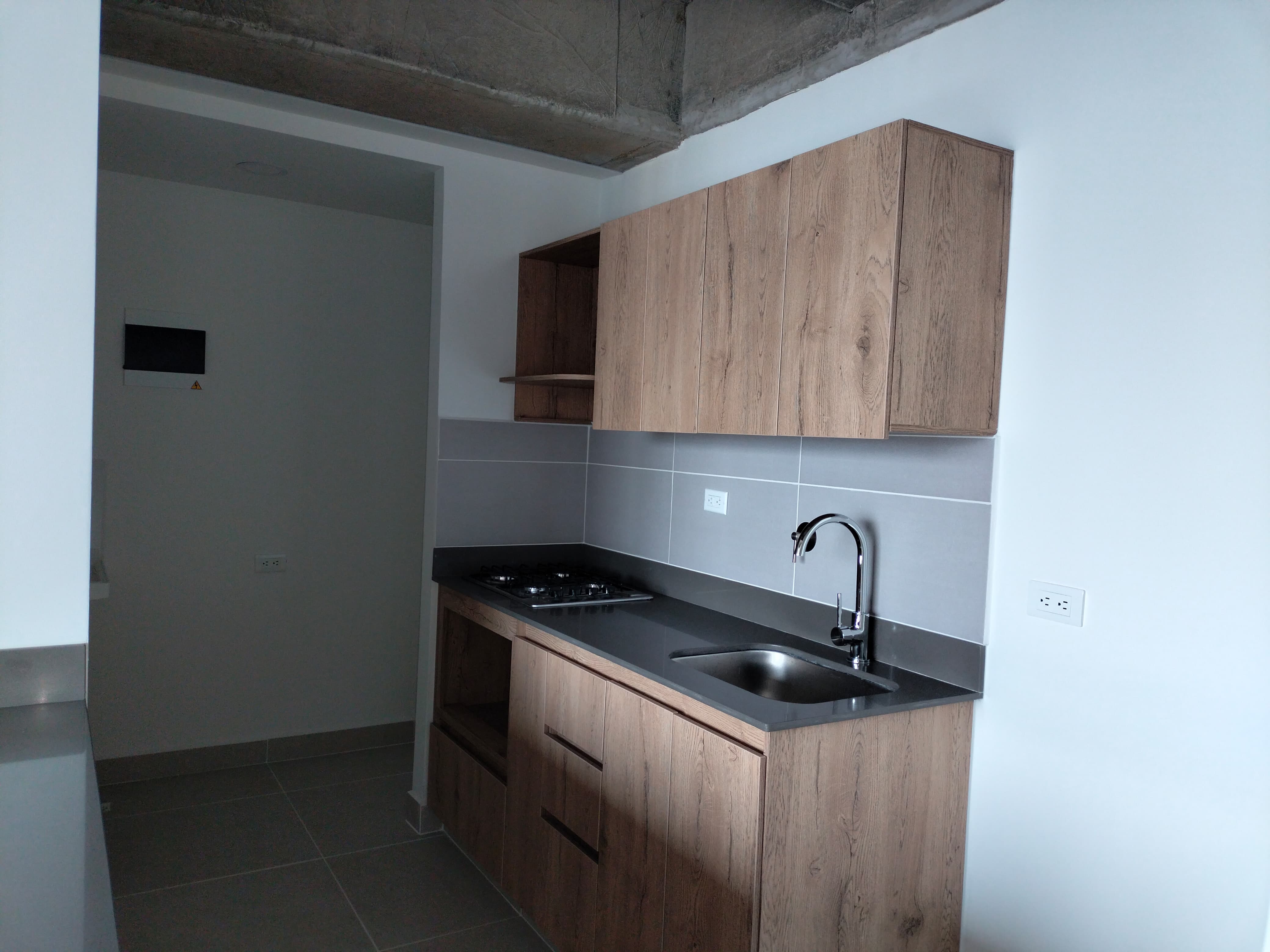 Apartamento en arriendo en El Poblado, Medellín · foto 5 de 13
