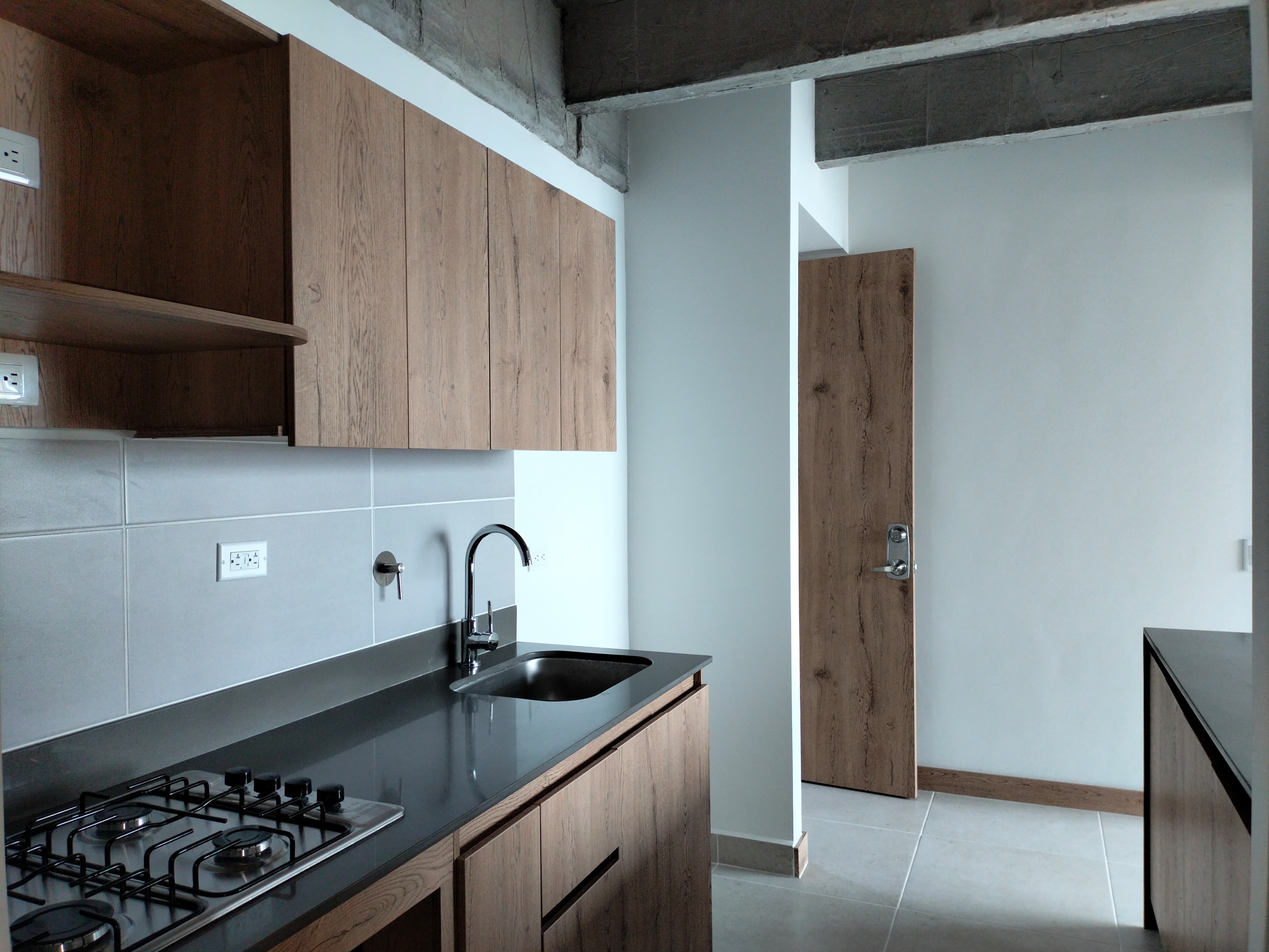Apartamento en arriendo en El Poblado, Medellín · foto 6 de 13