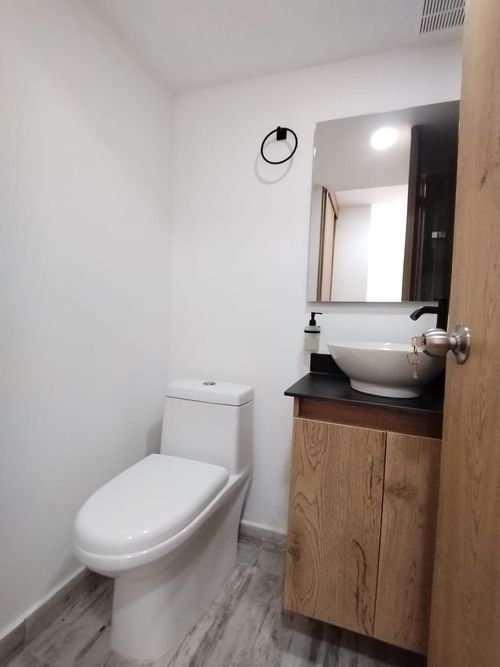 Apartamento de 2 alcobas en venta en Cuchillas De San Jose, Rionegro, 54 m² · foto 2 de 21