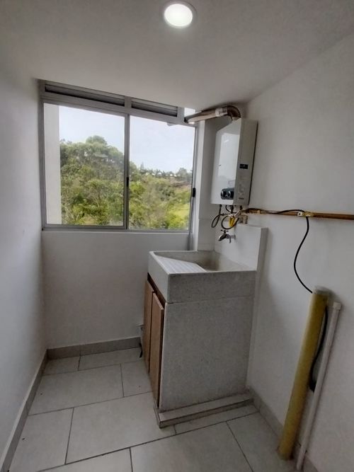 Apartamento de 2 alcobas en venta en Cuchillas De San Jose, Rionegro, 54 m² · foto 11 de 21