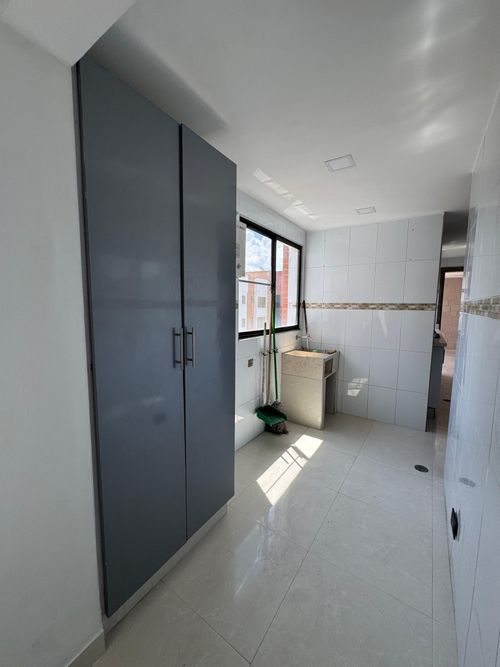 Apartamento de 4 alcobas en venta en La Hacienda, Cali, 220 m² · foto 7 de 24