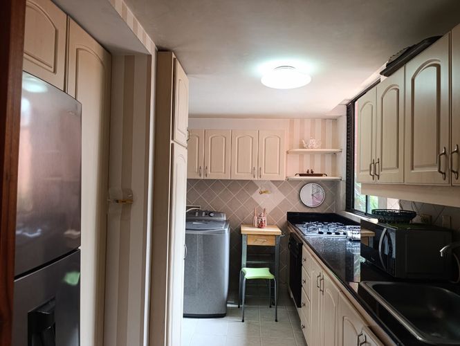 Apartamento de 3 alcobas en venta en El Poblado, Medellín, 143 m² · foto 3 de 20