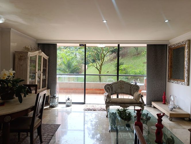 Apartamento de 3 alcobas en venta en El Poblado, Medellín, 143 m² · foto 9 de 20