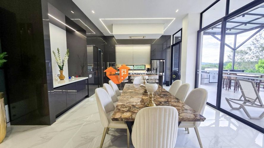Casa de 4 alcobas en venta en Ruitoque, Floridablanca, 300 m² · foto 5 de 23