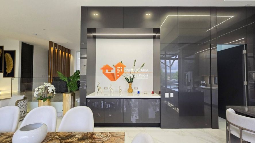 Casa de 4 alcobas en venta en Ruitoque, Floridablanca, 300 m² · foto 11 de 23