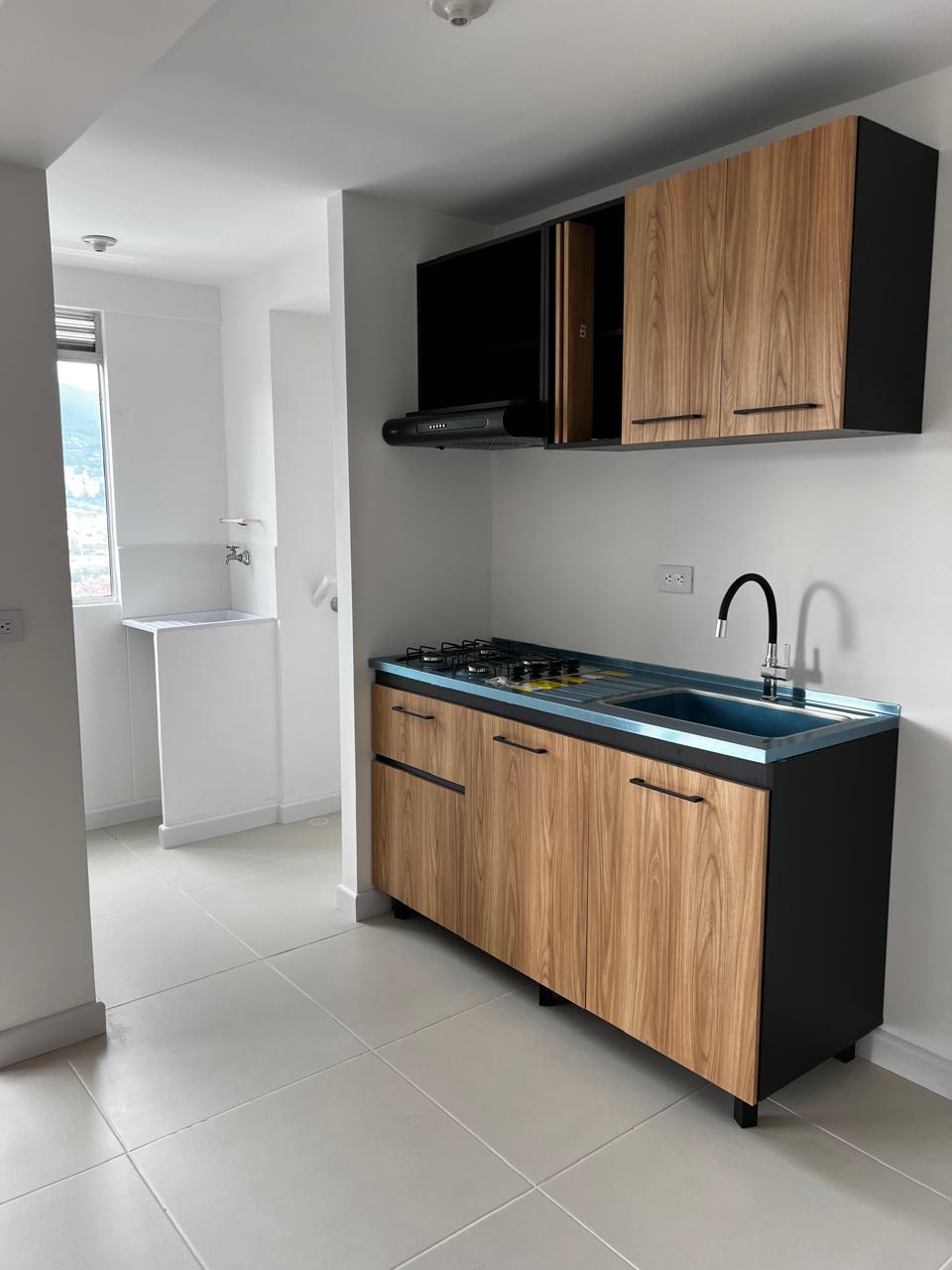 Apartamento en venta en Zona Rural, Itagüí · foto 2 de 14