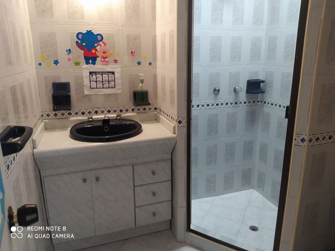 Casa de 5 alcobas en venta en Villa Magdala, Bogotá, 276 m² · foto 21 de 22