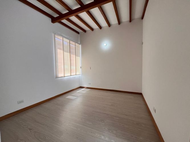 Casa de 3 alcobas en venta en Santa Elena, El Retiro, 220 m² · foto 6 de 20