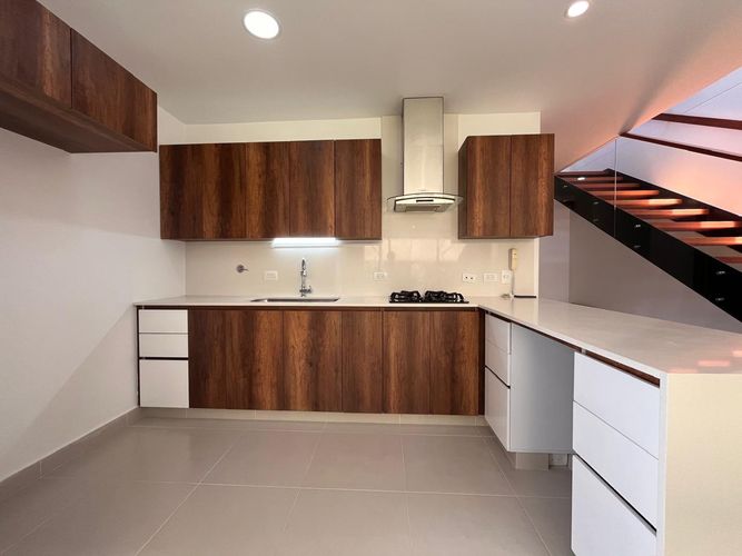 Casa de 3 alcobas en venta en Santa Elena, El Retiro, 220 m² · foto 7 de 20