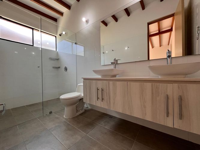 Casa de 3 alcobas en venta en Santa Elena, El Retiro, 220 m² · foto 16 de 20