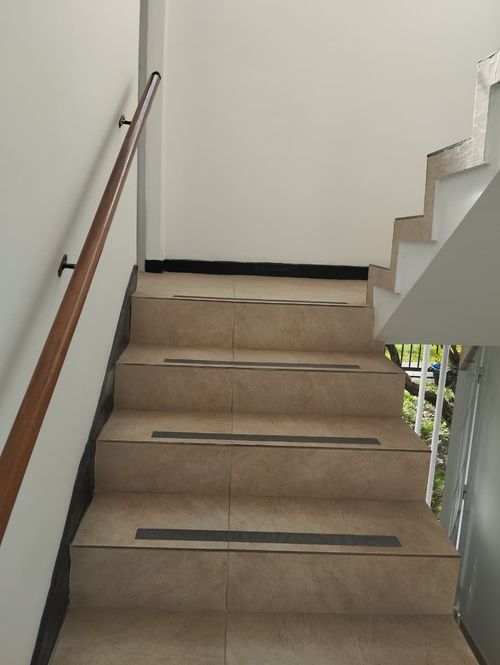 Casa de 7 alcobas en venta en Los Alcazares, Bogotá, 260 m² · foto 11 de 24