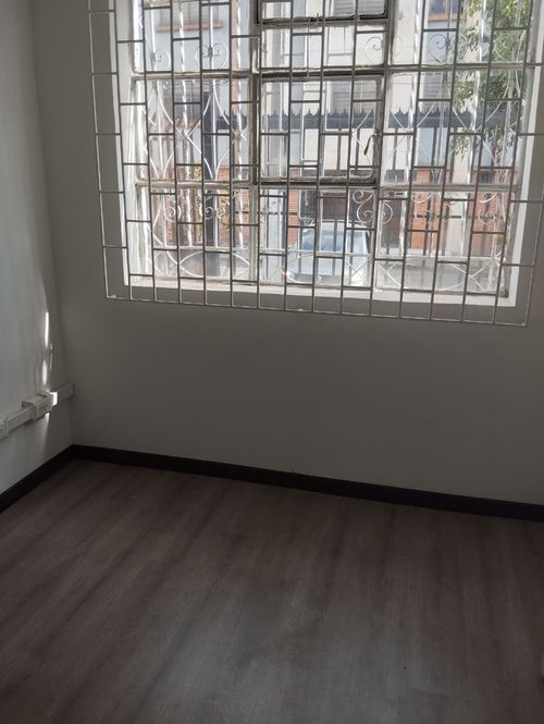 Casa de 7 alcobas en venta en Los Alcazares, Bogotá, 260 m² · foto 23 de 24