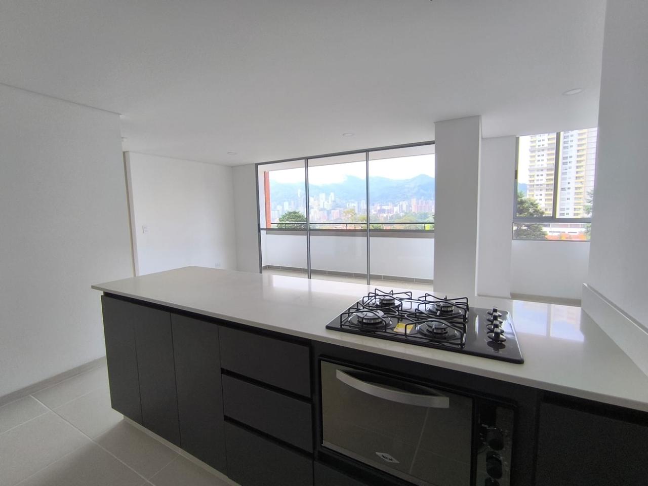 Apartamento en venta en Suramerica, Itagüí · foto 3 de 24