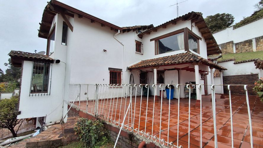 Casa de 5 alcobas en venta en Altos De Suba, Bogotá, 460 m² · foto 17 de 24